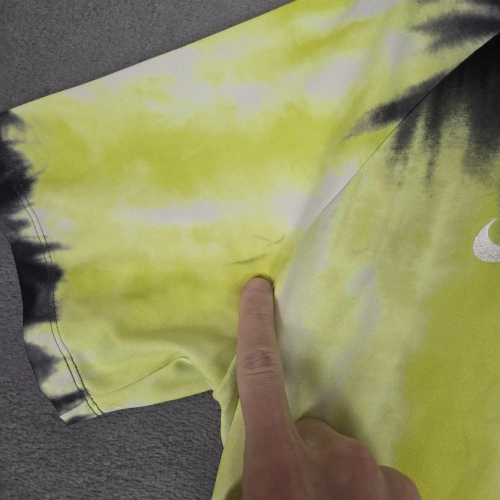 Nike F.C. Sem Risco Tie Dye Soccer Jersey Womens Large Yellow Black CK7843-010